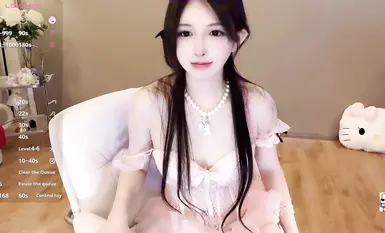 顶流女神【Hahaha_ha2】最新门票喷水大秀合集，各种情趣制服诱惑， 多个道具抽插多次潮喷淫水如高射炮喷的地板上犹如一片汪洋(66)