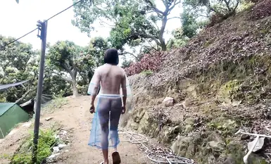 Popular internet celebrity and revealing goddess [cikaimoon] deliberately exposes herself outdoors, ignoring passersby and trying to seduce them (3)