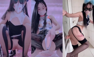 高顏值筷子腿精神小妹露臉自拍，雙馬尾母狗露出雙洞自慰，無毛粉逼已經玩得合不上了 (1)