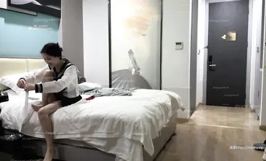 Ang Twitter influencer at hookup guru na si [Fat Master's Amazing Journey] ay gumagastos ng libu-libong dolyar sa SVIP membership. Mukha siyang baboy-ramo pero nakakaakit pa rin ng napakaraming bata at malalambing na babae. Palihim niyang kinukunan ng