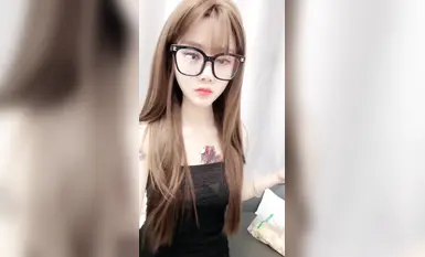 Wanita muda bertatu dan gadis-gadis pemberontak semuanya terlibat dalam pelbagai aktiviti seks berkumpulan, sama seperti Chen Meijiao (9)