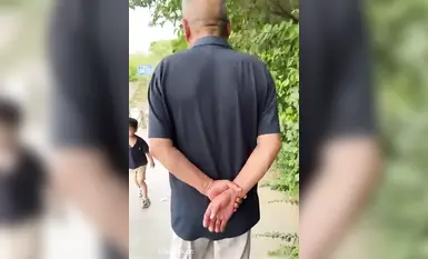 Master's Quest: [Little Sister] Show Her Breasts to the Old Man - Want to Lick the Old Man's Penis