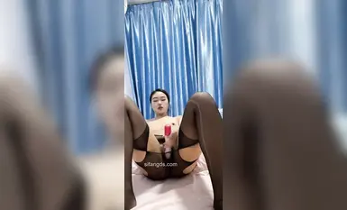 抖音福利 高顏值網紅女神【嶼菲】舞蹈課氣質美女露臉露點裸舞脫衣舞插B (1)