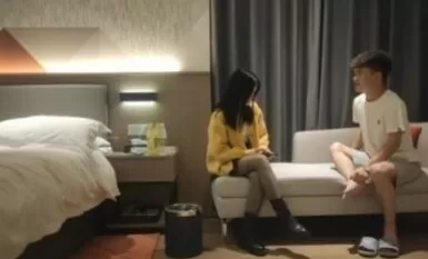 [太っちょスタジオ】高級アウディ女の大団円、膝立ちフェラ、チンコ舐め、嫌がるアバズレマンコ連続出力、ヤリマン女は我慢できず、お金を返して去っていく！