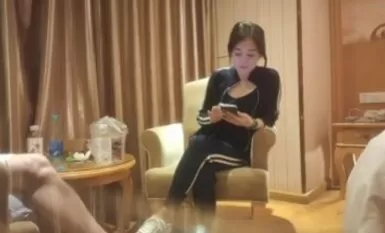 [太っちょスタジオ]、ファンは、再びドアに美しい若い女性の復帰を楽しみにして、軽薄で魅力的な、恋人たちのように一緒に取得します！