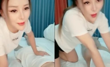 หญิงสาวเซ็กซี่โชว์หน้าเพื่อรับใช้น้องชายของเธอ เธอยังมีชีวิตอยู่และสบายดี ทาน้ำมันบนหน้าอกที่ไม่เหนียวเหนอะหนะและนวดหน้าอกของเขา เธอให้ด้ง 69 กับโต้ง ซึ่งน่าตื่นเต้นมากและดูเซ็กซี่มาก เธอหลั่งอยู่ข้างใน