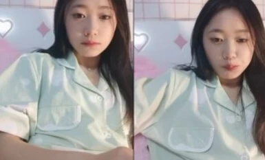 トップ - 純粋なキャンパスの女神、海への家、夜の自習バック静かに生活費を稼ぐために住んで、スナックやかわいい兄弟を食べ、ズボンを脱いでアソコの毛をこするアバズレ