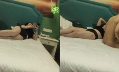 [and the story of a mature woman], God a night two games, from the hotel to the lover's home, the rain and dew are stained by turns to fuck, the flavor of this night is not wasted!