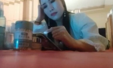 [ทันฮวาผู้ถือใบอนุญาตหลั่งโดยไม่ใช้ถุงยางอนามัย] หญิงสาววัย 30 ยืนบนถนนตอนดึกเพื่อหาเงินมีเซ็กส์ในบ้านเช่า