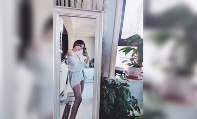 "Cloud disk heavyweight ㊙️ leaks" extremely good looks high temperament goddess Miss (Shan Shan) and rich second-generation exposed face tempering snapping selfie extreme contrast to become a small bitch 1080P original version