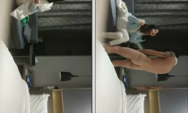 [Insertion with Lee], the first brother of the flower, the return of the best little lolita, hairless pink pussy let people love it, youthful carcass is exceptionally tempting, violent insertion conquered her!