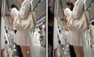 Mengikuti pusat beli-belah, seorang jelita dalam skirt pendek mempunyai punggung bulat yang besar, dan anda boleh melihat dengan jelas rambut hitam dalam seluar dalam renda lutsinar putihnya.