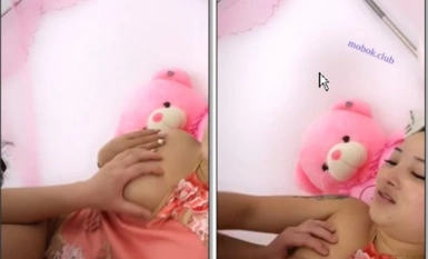 Home real middle-aged couple's daily sex, wife full of meat, lying by the husband all kinds of kneading, ripe.