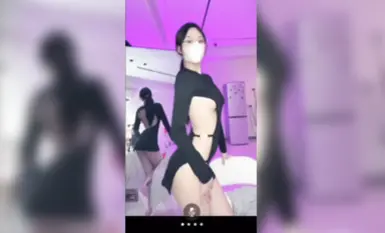 ข่าวใหญ่ของ Douyin: เทพธิดาแห่งแฟน 56W [Strawberry Shortcake] [Sister Ding] การแสดงสดการลักลอบขนสินค้าราคาสูง (11)