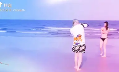 The latest Twitter seven popular Laurie female host reveals private photos outdoor field battle nude roadside beautiful buttocks into the back popping meow JJ (6)