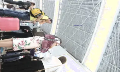 超高画質空港地下鉄コピー5 意外にも内面がない超絶脚長美女がいる HD超高画質空港地下鉄コピー(22) 借り手にとってセックスするのは都合がいいのか？