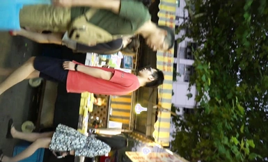 Beauty Gathering Place Sweep the shopping malls and pedestrian streets to take a look underneath the skirts of ladies of all types and styles (25)