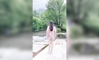 頂級露出藝術家『娜娜』最新瘋狂露出 無內大膽遊走在街頭 如入無人之境 各種在人前露出 真的吊 (7)