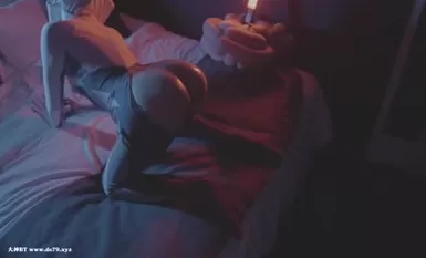 The latest outflow of the net red beauty girl little eureka Yuzuki sci-fi tight suit crystal wand masturbation hairless pussy seductiveness