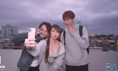 Hiếp dâm loạn luân gái hư hoàng gia Trung Quốc