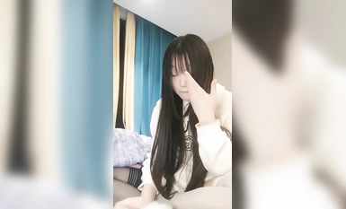 สาวน้อยน่ารักและอ่อนโยน! ถุงน่องขาวดำทำให้ยิ้มหวาน! ให้เซ็กส์ใช้เท้ากับเพื่อนเซ็กส์ของฉันในท่าขี่ที่กระฉับกระเฉง สอดหีเธอลึกเข้าไปในจิ๋มของเธอ ทำให้เธอกรีดร้องเสียงดัง และมีก้นใหญ่อ้วนของเธอระยำจากด้านหลัง