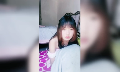 Pure ceiling! A good and quiet girl! Lift up her dress, her breasts, her ass, her pussy, her legs and her face!