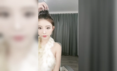 액면가의 여신 멋진 공격, 섹시한 좋은 몸매 뜨거운 붉은 입술 유혹, 대화 형 늑대 친구 천천히 벗겨진 단단한 괴롭힘 가슴 반죽, 신음하도록 강요된 자위는 흰 우유에서 쏠 수 있습니다.