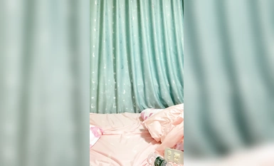 Pure and sweet girl! A face of cute kawaii! Student in white stockings, masturbating with props after a shower, vibrator poking her pussy!