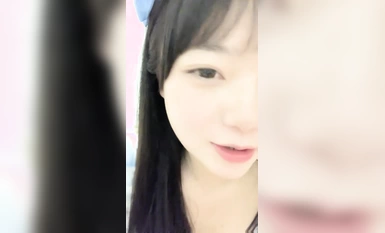 清純系天花板美少女！女僕裝超甜美！大尺度高價收費，假屌騎乘位深插，表情享受嬌喘不斷