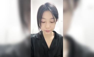 Vẻ đẹp phát thanh xanh đi xuống biển! Thân hình thon gọn và bộ ngực nhỏ! Đôi chân thon nhấc lên và cái mông béo được nâng lên, chiếc máy rung chống đỡ mới được đưa vào, thở hổn hển và rên rỉ đầy cám dỗ