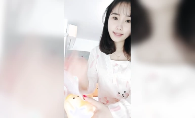 Aura beauty face seduction! Sexy ass with fair skin! Half off her panties and swinging, spreading her tight pink pussy, fingers snapping in and out, panting!