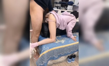 Telegraph group God 『My niece is called Xi』 incest sex private shoot tender niece to withstand the big cock of the insertion of internal shooting HD (6)