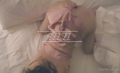 Isteri suami isteri Korea Selebriti Internet @zzz_zz Koleksi karya skala peminat sahaja 1 (1)