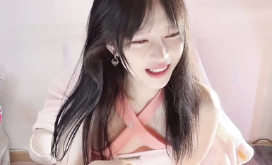 S站神顏主播@MiSSLee01 尺度福利秀3 (1)