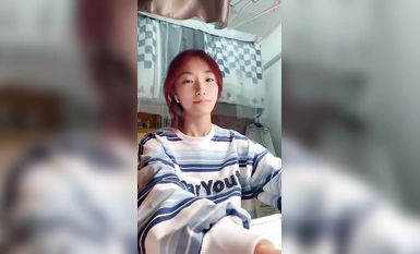 學生主播@我就是嗚崽醬 宿舍尺度福利秀 第二彈2 (1)