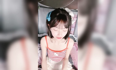 學生主播@我就是嗚崽醬 宿舍尺度福利秀 第二彈3 (1)