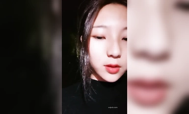 Yan Pretty Outdoor Seducing Passersby Series (8)