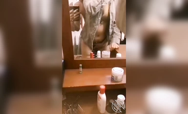 "Mother-Son Incest" I want to fuck my mom, who is still in love with me. It took me a long time, but I finally got my wish when she was drunk. (7)