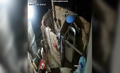 ภาพหลุดห้องส่วนตัวล่าสุดปี 2566 แฮกเกอร์เจาะกล้องแอบถ่ายชุดอาบน้ำในห้องน้ำหอพักของครอบครัวหลายต่อหลายครั้ง (18)