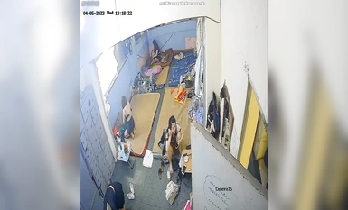 การรั่วไหลล่าสุดจากห้องส่วนตัวเมื่อปี 2566 แฮกเกอร์เจาะกล้องแอบถ่ายเสื้อผ้าเปลี่ยนและอาบน้ำในห้องน้ำหอพักของครอบครัวหลายต่อหลายครั้ง (10)