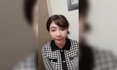 Three professional photographers, and a woman, the newest arrival, a superb goddess, this is a cheating scene, snapping in front of her husband, a wonderful aroma must see