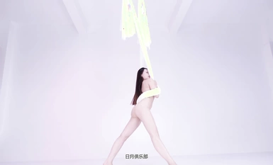 Allen Aerial Yoga 02