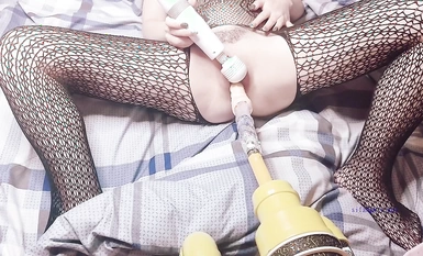 The latest news from the Telegraph group is that the god [Yu Hin] is a dirty wife and bitch who takes private pictures of various sex things (26)