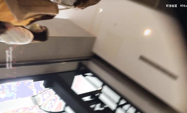 Thầy đi theo và lén chụp người đẹp dưới váy, phong cảnh quá tuyệt vời, siêu hiếm và đẹp nhất không che! Người đẹp kiều diễm mặc váy siêu ngắn dám đi mua sắm mà không mặc nội y