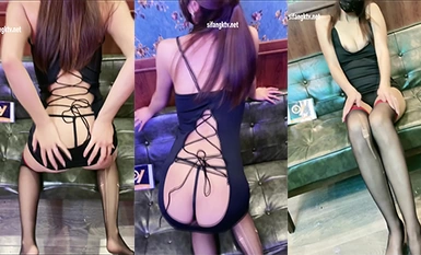 Youthful and invincible, slender, extremely long legs, temperament goddess girl [Ding Ding sister] private shoots ~ stripped nude dance seductive harassment call self-touching eat cock on top (4)