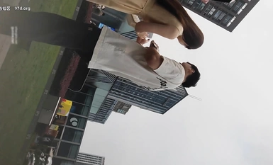 신 그물 레드 카드 장소 꼬리 몰래 치마 풍경 아래 아름다움을 촬영 노란색 드레스 최고급 기질 아름다움 머리카락이 특히 많이 누출, 흰색 끈 팬티