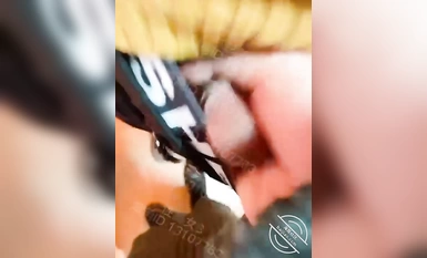 "Shocking Welfare㊙️Super☛Incest" May isang bihirang orihinal na babaeng dyosa na puro hitsura at incest sa loob sinadya niyang lasingin ang kanyang kapatid at sinamantala ang pagkakataong makahiga sa kanyang kama (2)