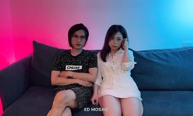 《Superior ☀️ photographer》industry is very famous in the new era of the net yellow director EdMosaic boutique [rhymes with full sister-in-law's lonely and impatient soul masturbation fantasies and four-eyed brother-in-law incest].