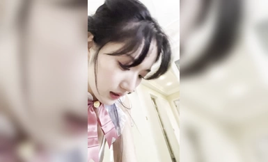 最新流出百萬粉絲網紅職業漢服模特▌煥兒▌清純靚麗下反差婊母狗 自慰露出浪的一逼 金主爆肏內射 (2)