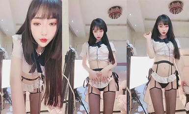 Ang pinakamahusay na anchor @Lotus scale welfare show (5)